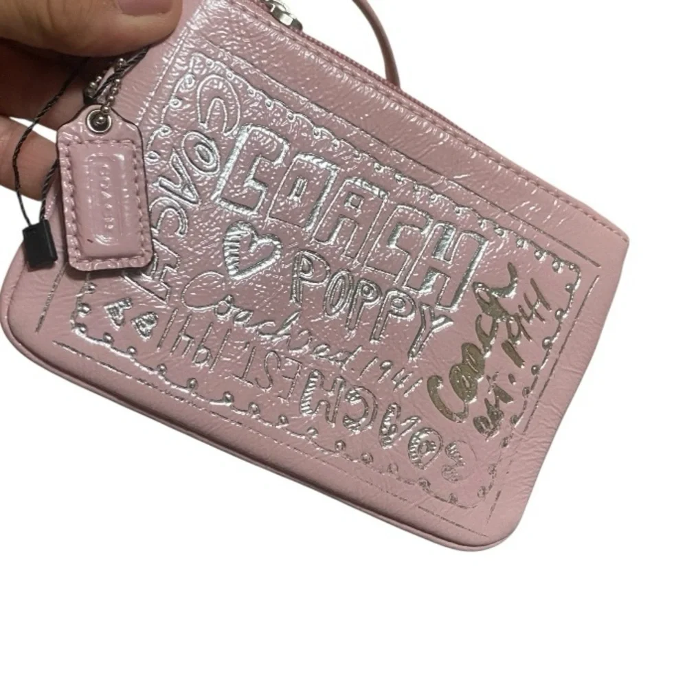 Coach wristlet poppy
